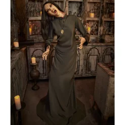 5 Ft 8 In The Widow Animatronic