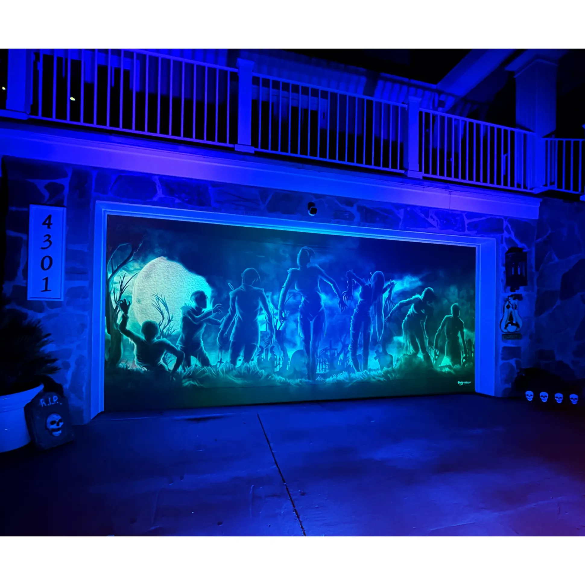 Undead Nightmare Garage Double Door Cover